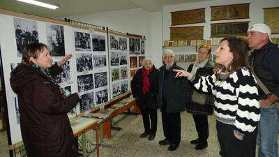 EXPOSICION “NUESTRA ESCUELA 1785/1985” -DICASTILLO-