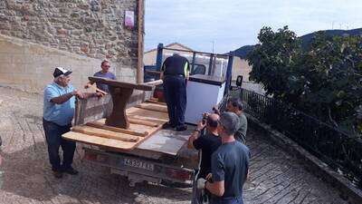 Mesa para la Casa Encantada de Azuelo 