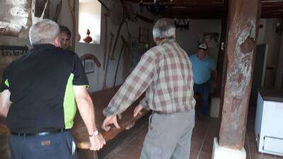 Mesa para la Casa Encantada de Azuelo 