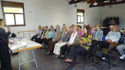 PRESENTACION DE LAS NOVELAS DE TXARO BEGUÉ TORRES