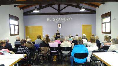 PRESENTACION DE LAS NOVELAS DE TXARO BEGUÉ TORRES