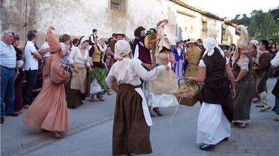 GARAÑANGO Y BARGOTA HONRAN A SU BRUJO