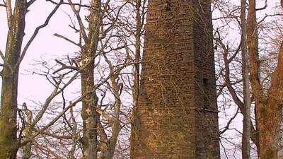 Desde esta torre se vigila la entrada de palomas, sorprendió el material del que estaba costruida, -piedra-