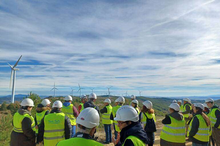 VISITA AL PARQUE EÓLICO LAS LLANAS DE CODES