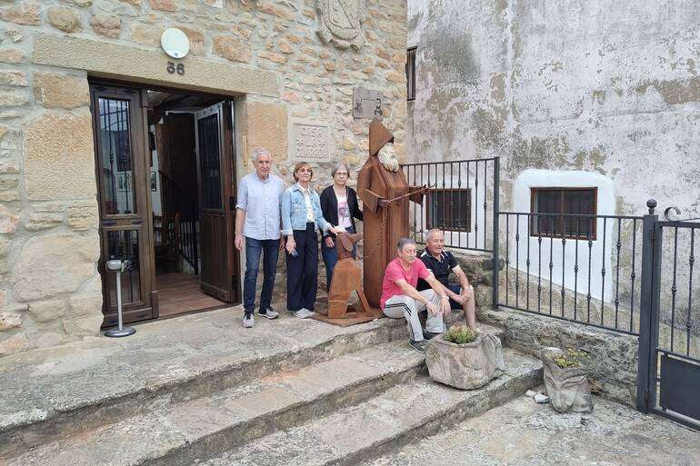 Escultura de Monje Benedictino