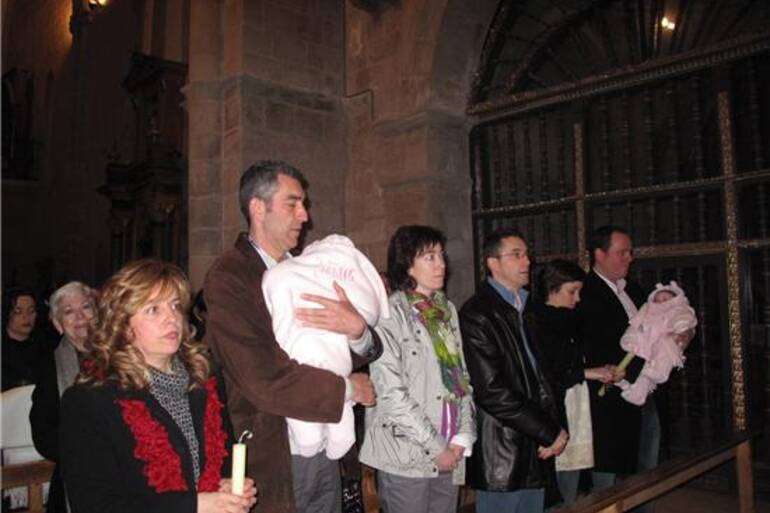 2 007